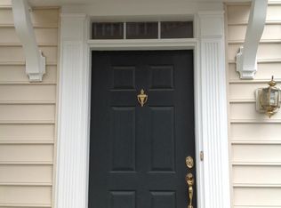 11629 Fairfax Commons Dr, Fairfax, VA 22030