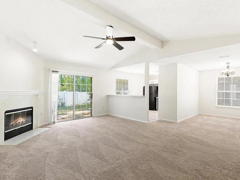 12138 Silver Saddle Dr — Photo 3