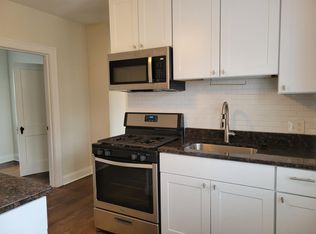 3244 S Racine Ave #1R, Chicago, IL 60608