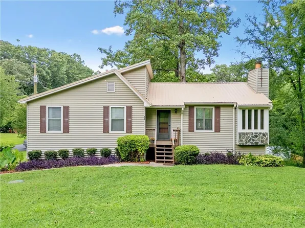 629 Silver Trace Ct, Woodstock, GA 30189