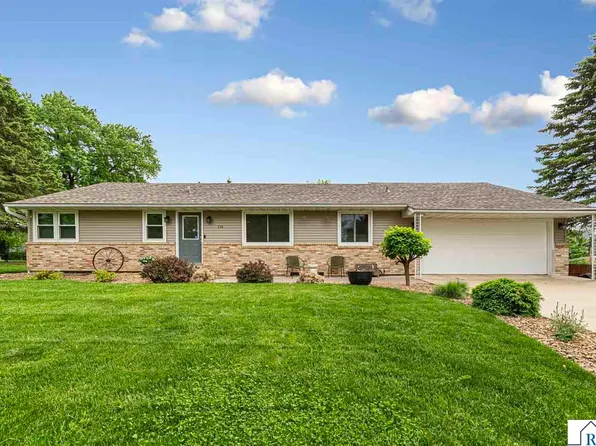 115 Catalina Dr, Mankato, MN 56001