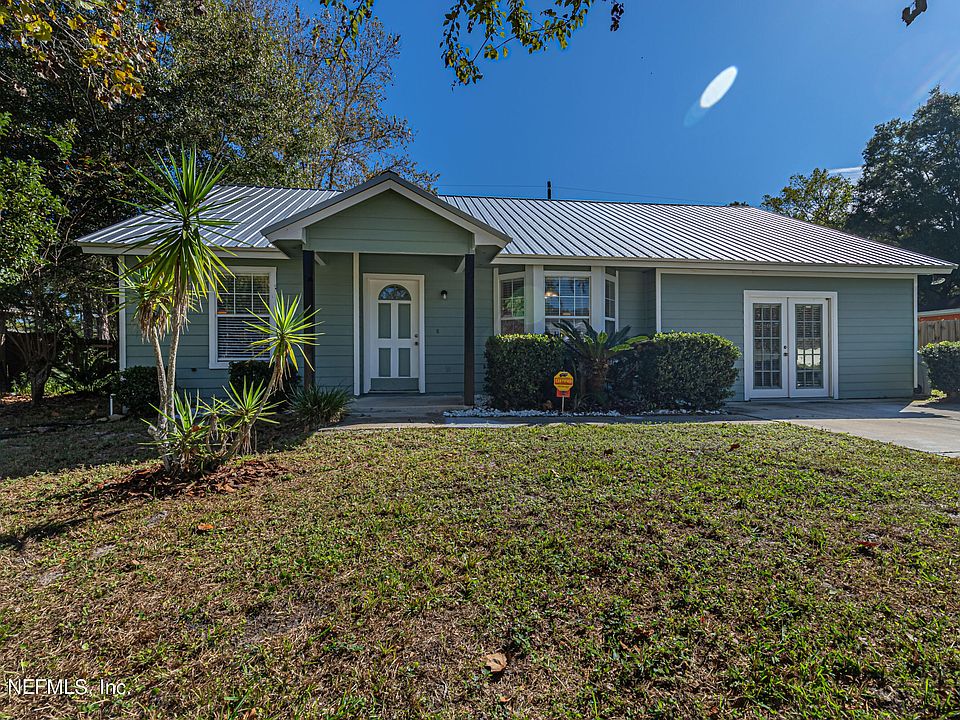 1st image of 1597 TWIN OAK Drive E