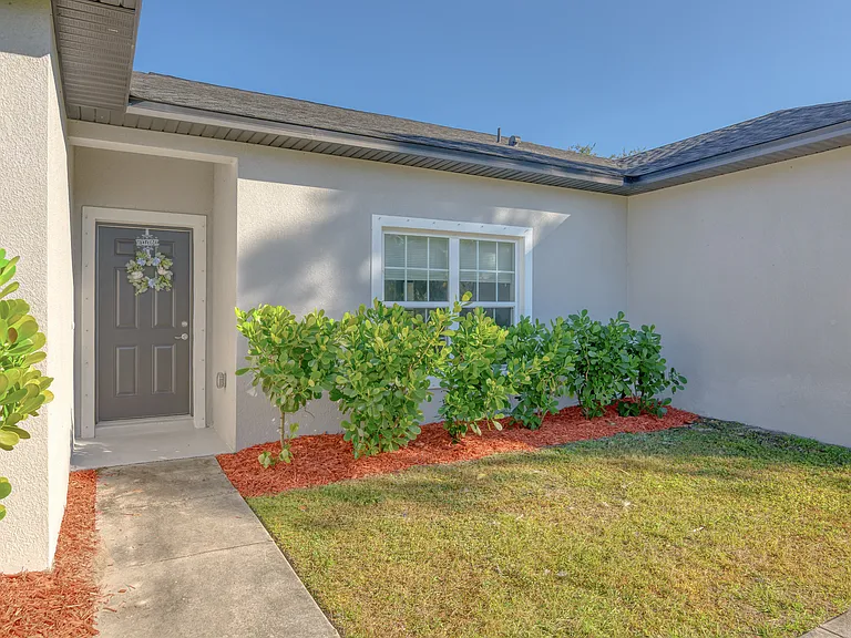 561 Windswept Ave SW — Photo 4