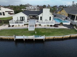 375 Wahoo Rd, Panama City Beach, FL 32408