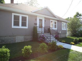 49 Hooper Rd, Dedham, MA 02026