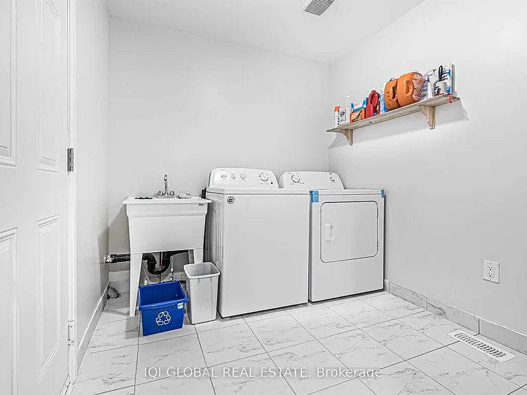 4084 Fracchioni Dr — Photo 24