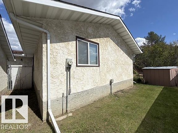 4th image of 18 Latimer Pl
