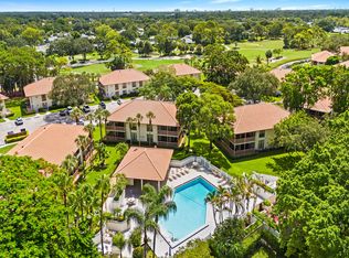 218 Brackenwood Ter, Palm Beach Gardens, FL 33418