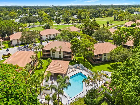 218 Brackenwood Terrace, Palm Beach Gardens, FL 33418