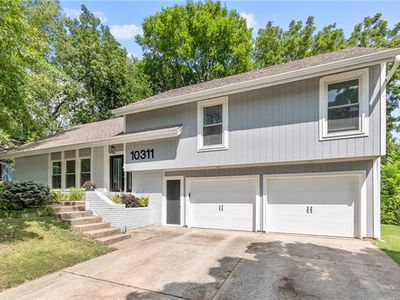 10311 NW Mirror Lake Dr, Parkville, MO, 64152