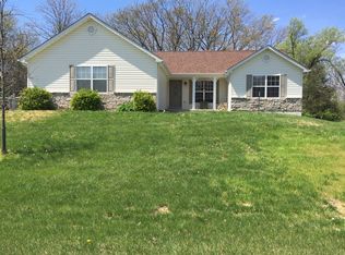 27 Cedar Ln, Troy, MO 63379