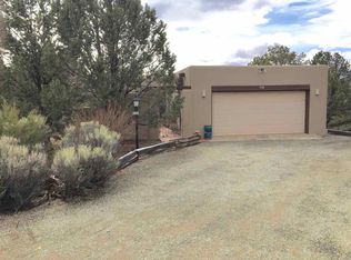 332 Calle Estado, Santa Fe, NM 87501