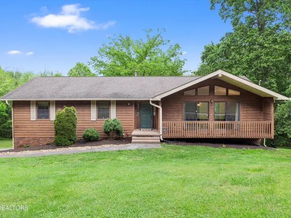 1618 Mimosa Dr, Louisville, TN 37777