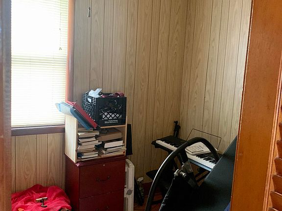 2nd image of 2750 N Bremen St #2750A