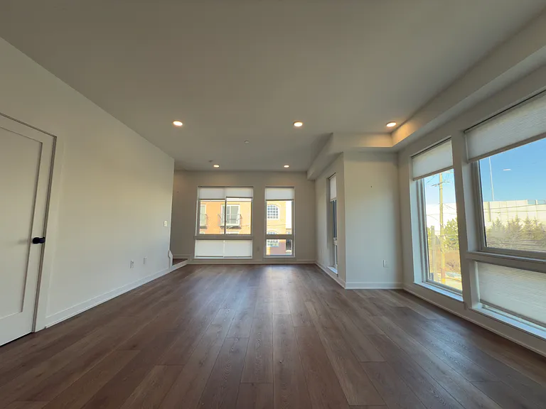 164 Richmond St #2B — Photo 6