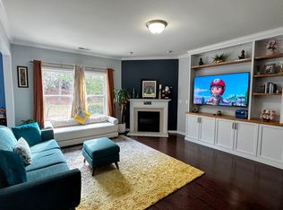 318 Old Castle Dr, Morrisville, NC 27560