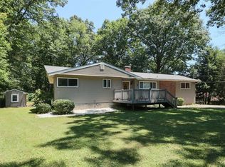 4 Spruce Dr, Hyde Park, NY 12538