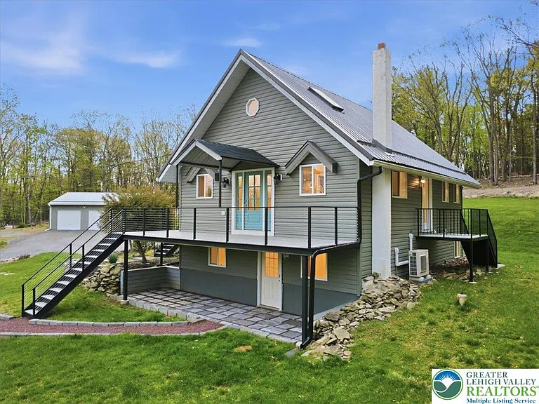 1012 Neola Church Rd — Photo 3