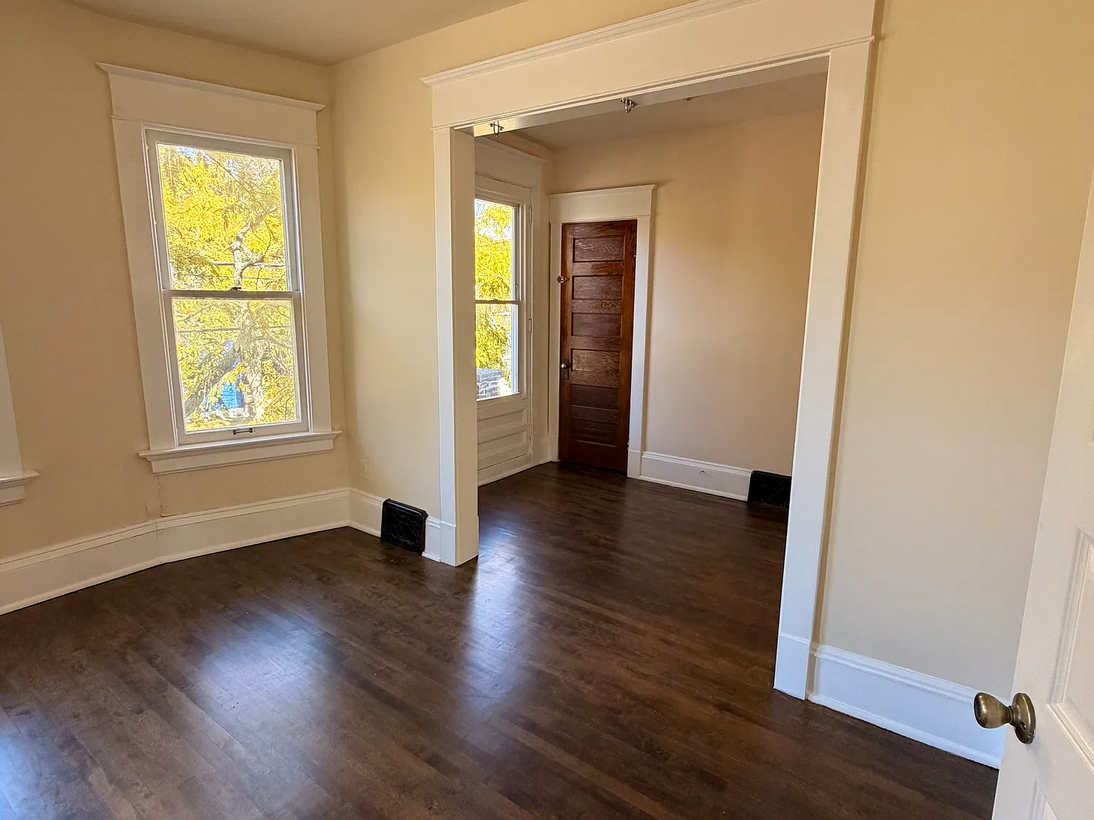 2 bed, 1400 sqft, $1,200 — Photo 3
