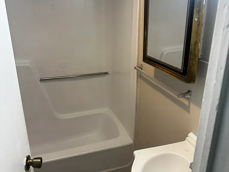 246 Dodge Ave — Photo 7