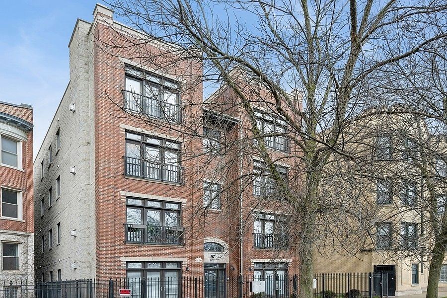 1st image of 6620 S Kenwood Ave #3S-P6
