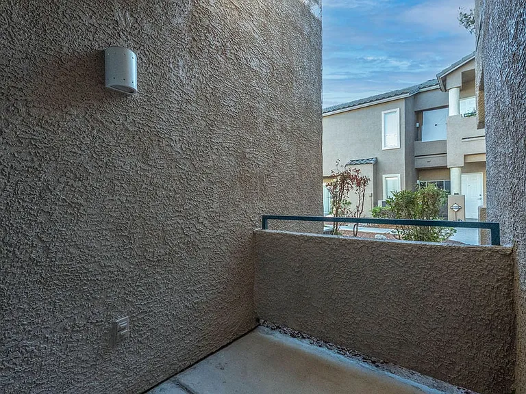 2153 Jasper Bluff St #103 — Photo 30