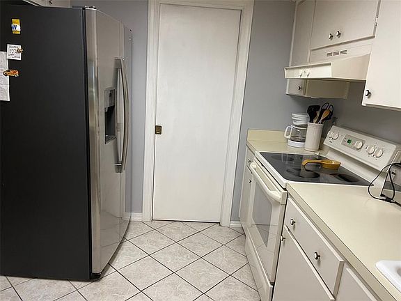 4th image of 1400 Tarpon Woods Blvd APT C2