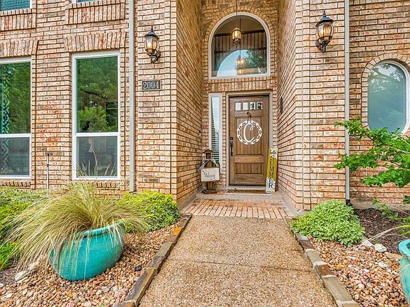 3rd image of 2004 Glory Creek Cir