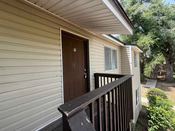 1411 Lazy Brk APT C, Tallahassee, FL 32301