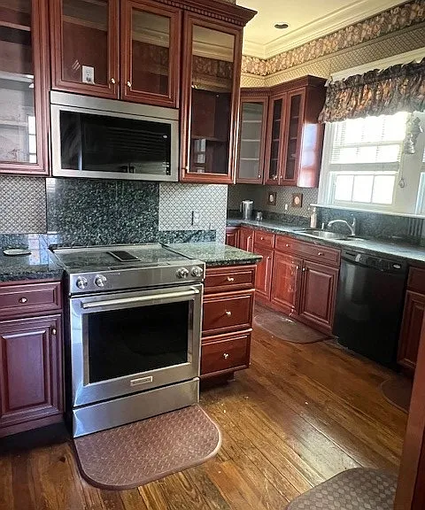 737 Dauphine St #737 — Photo 11