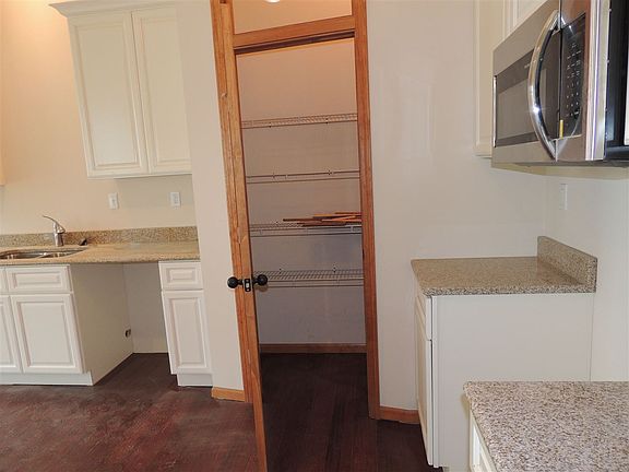 5th image of 4314 Sandstone Dr