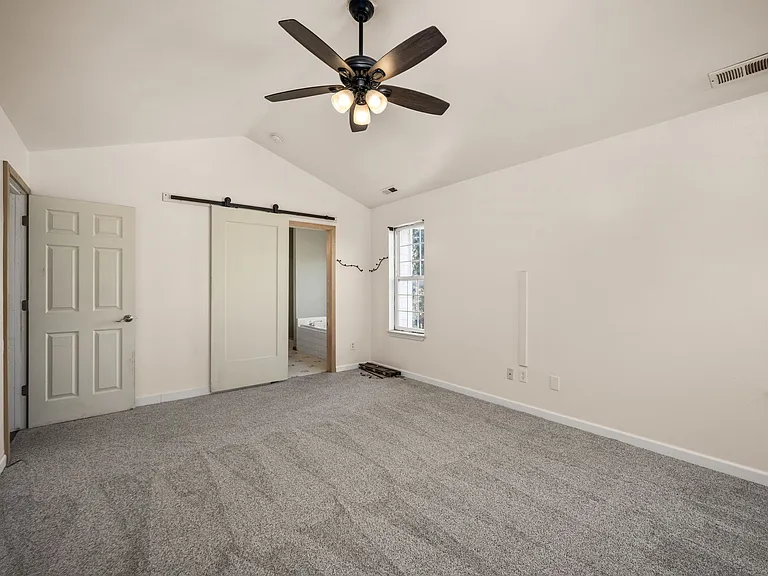 1140 W Starling Ave — Photo 18