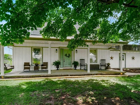 15821 Cameron Rd, Kearney, MO 64060