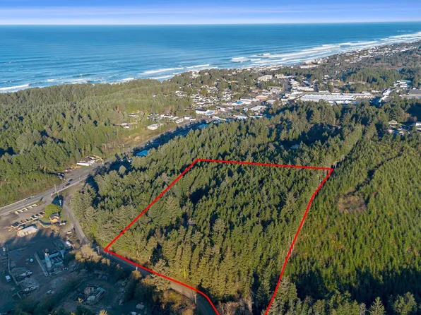1400 SE 23rd St, Lincoln City, OR 97367