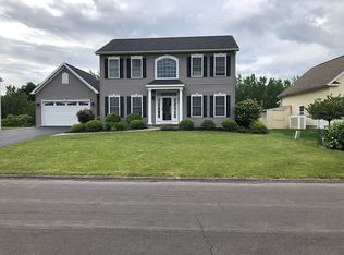 117 Forest View Ln, Minoa, NY 13116