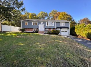 38 Middle St, Woburn, MA 01801