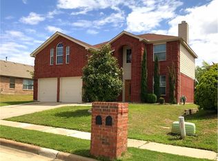 3504 Lake Hill Ln, Hurst, TX 76053