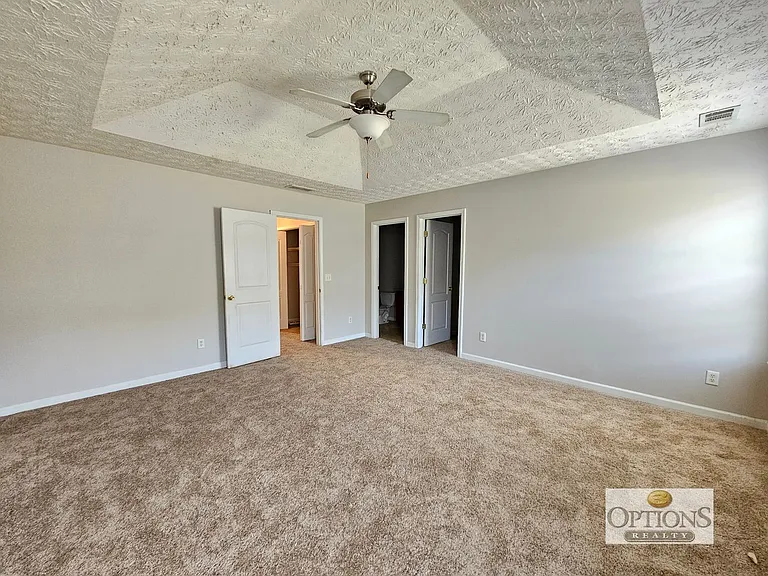 752 Georgetown Ct — Photo 16