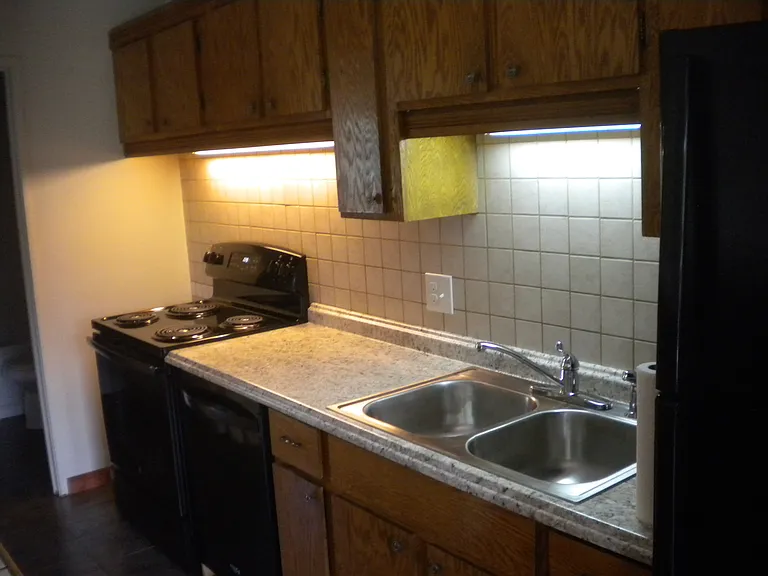 301 N French St — Photo 6
