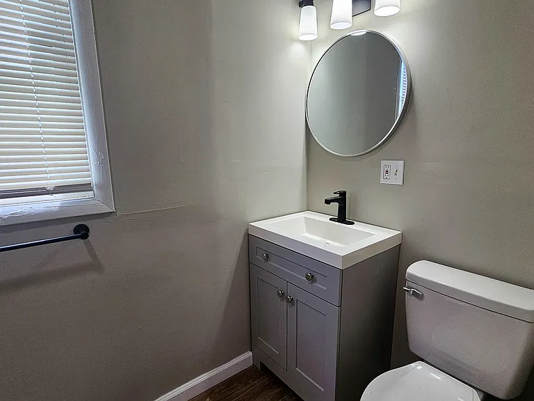 387-01 Blatchley Ave #1A — Photo 6