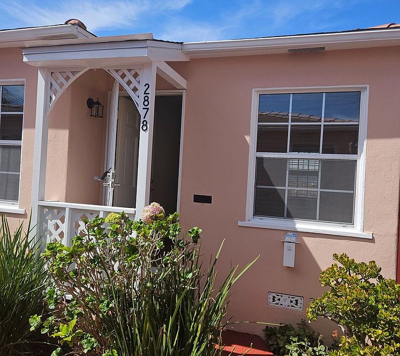 1st image of 2876 Meade Ave #2882