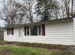 204 Arrowhead Trl, Porter, IN 46304