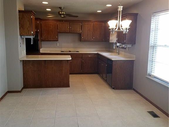 5th image of 11212 Ashford Dr