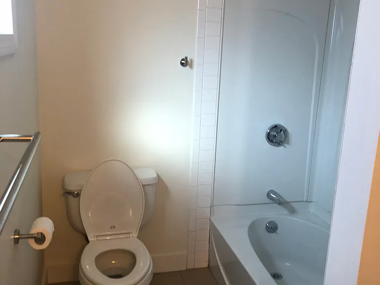 160 Lincoln St — Photo 11