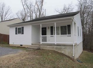 904 Frye St, Waynesboro, VA 22980