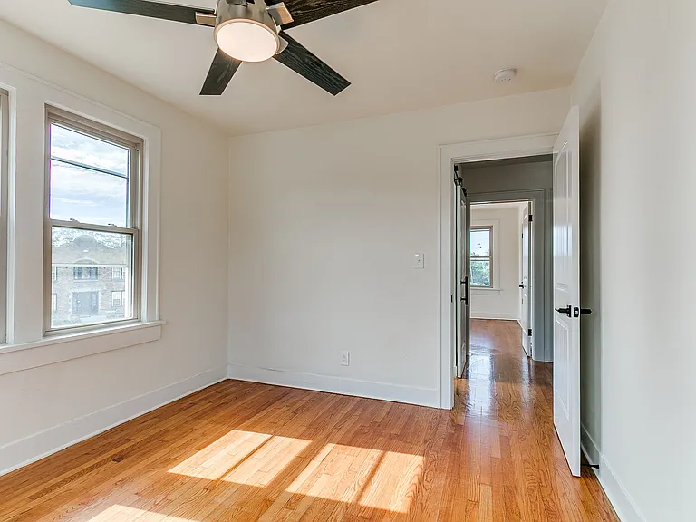 1805 N Gatewood Ave — Photo 19