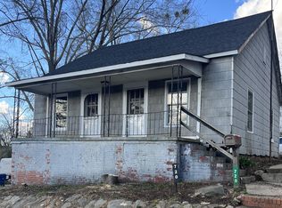 720 Gray St, Woodruff, SC 29388
