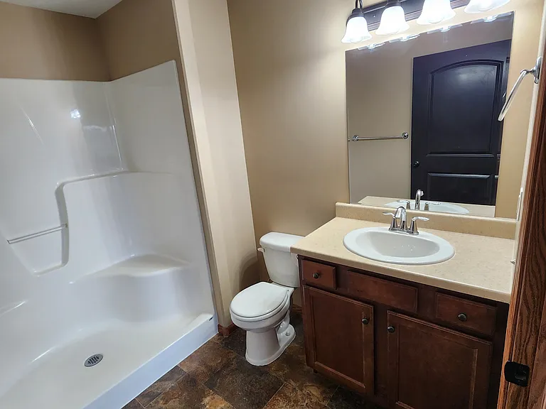3748 Norseman Ave — Photo 7