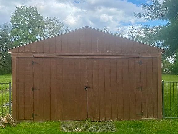 4th image of 2725 Oakland Rd
