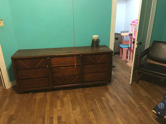 Upstairs bedroom. Walk-in cl